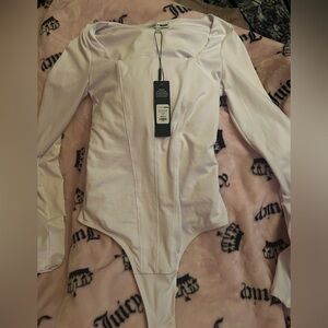 White Bodycon Fashion Nova Bodysuit 🤍